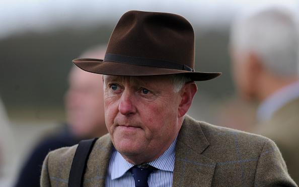 Phillip Hobbs saddles Dalia Pour Moi at Ludlow - a horse Alan wants to lay in-running
